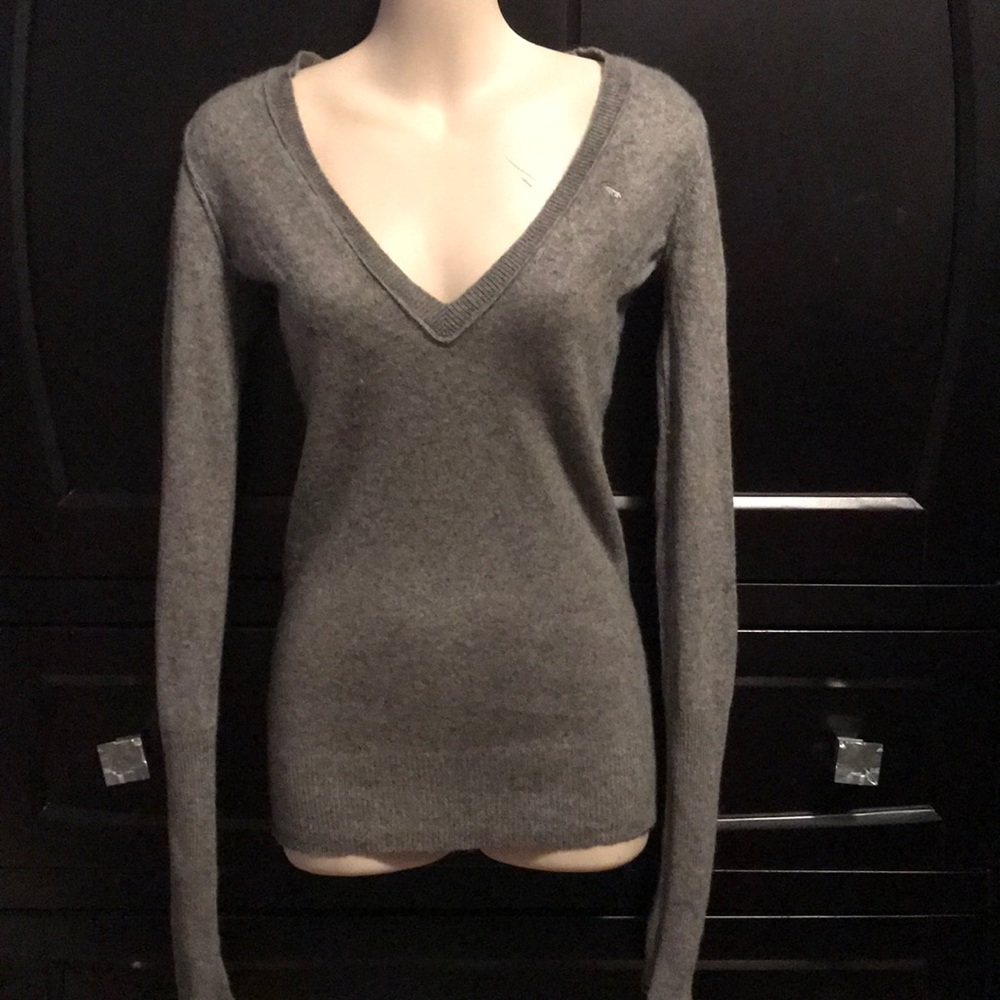 Abercrombie & Fitch 100% Cashmere Sweater
